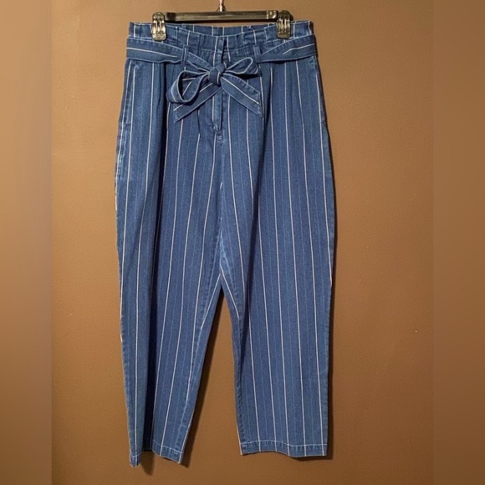 *NWOT* J Crew Paper Bag Denim Pin Stripe Pants. Size 8. NEVER WORN!